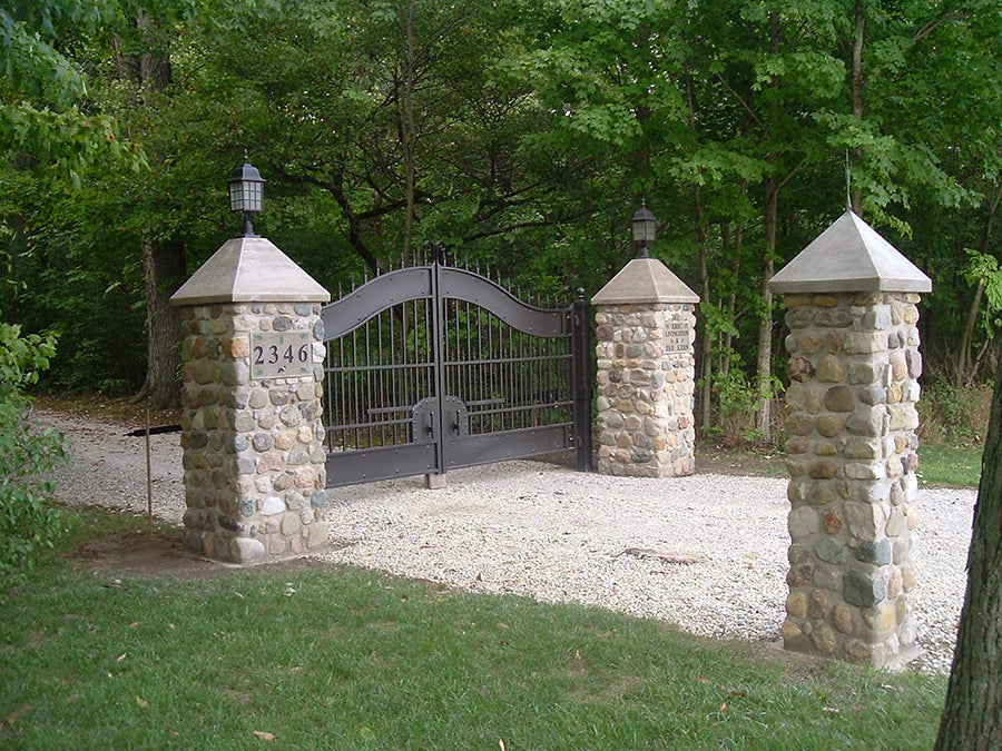 12 Driveway Swing Gate Ideas to Boost Your Curb Appeal