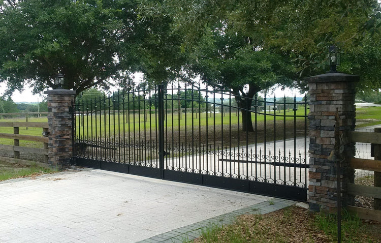 An Easy Guide on How to Build a Driveway Gate